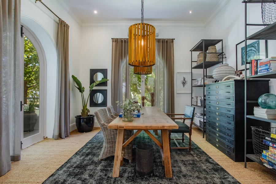 4 Bedroom Property for Sale in Devonvallei Western Cape